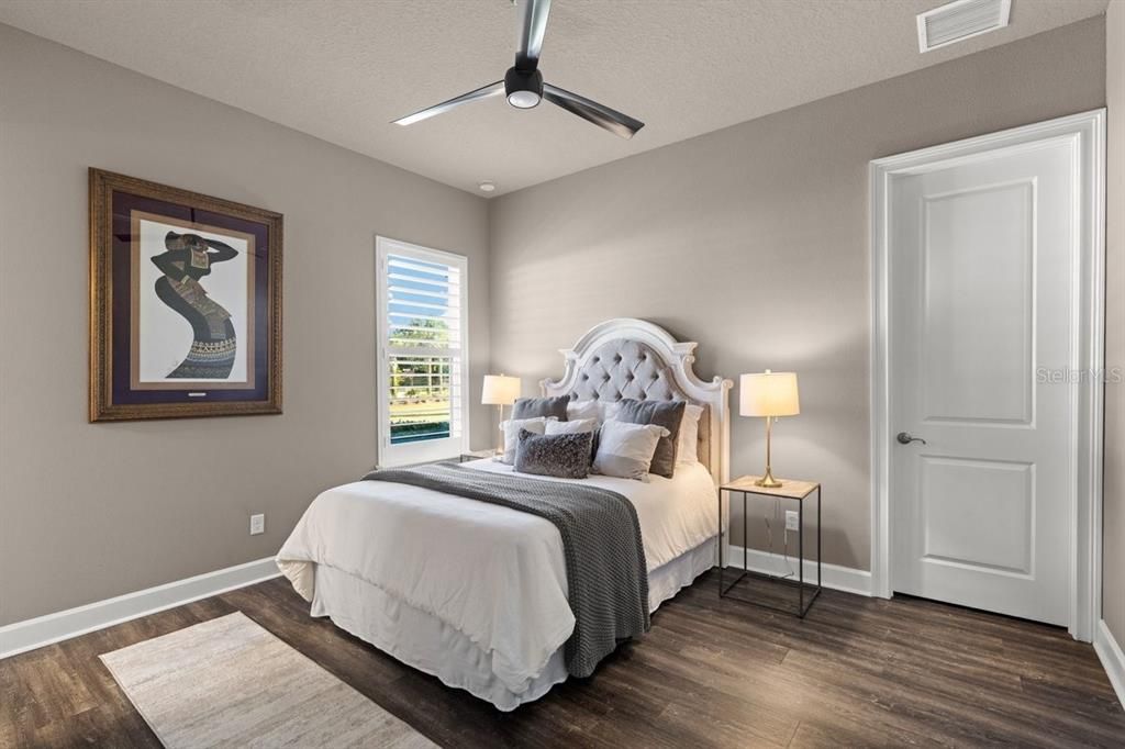 For Sale: $2,100,000 (5 beds, 5 baths, 4272 Square Feet)