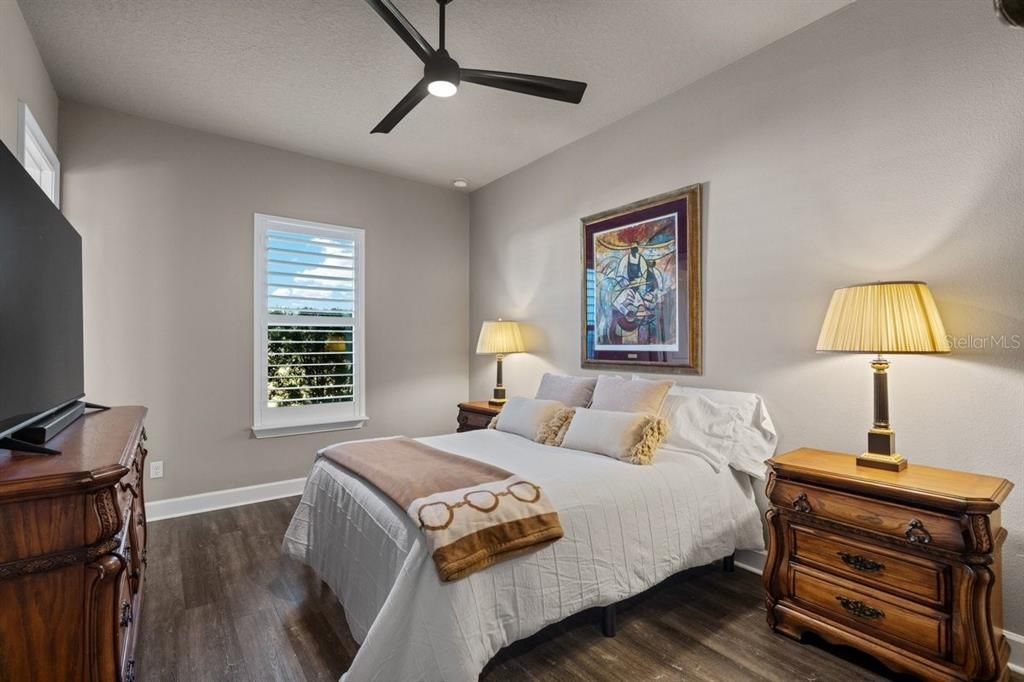 For Sale: $2,100,000 (5 beds, 5 baths, 4272 Square Feet)