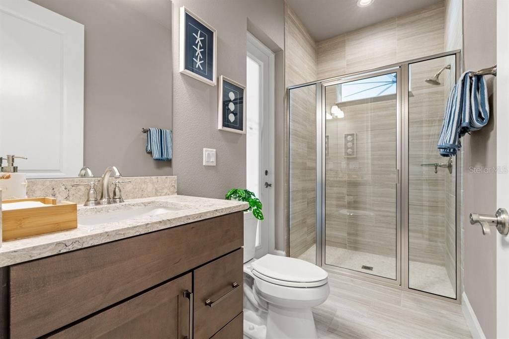 For Sale: $2,100,000 (5 beds, 5 baths, 4272 Square Feet)