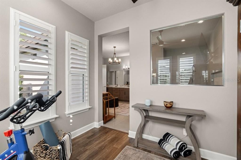 For Sale: $2,100,000 (5 beds, 5 baths, 4272 Square Feet)