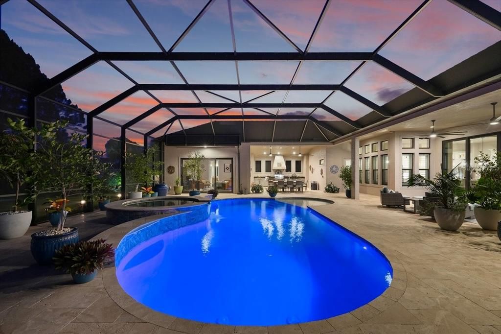 For Sale: $2,100,000 (5 beds, 5 baths, 4272 Square Feet)