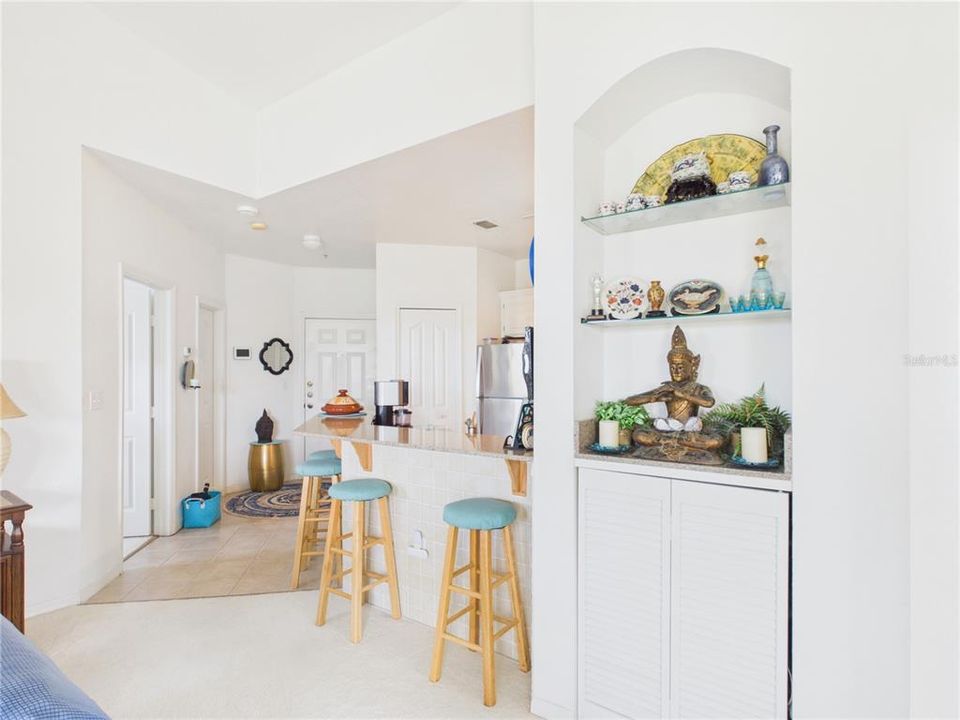 For Sale: $239,000 (2 beds, 2 baths, 1048 Square Feet)