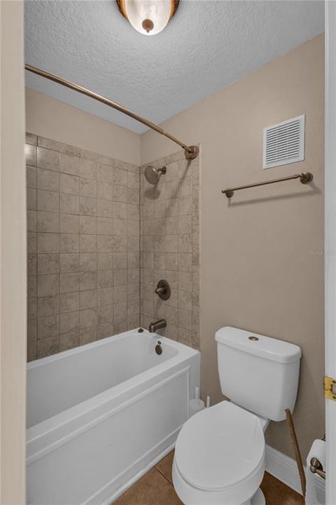 For Sale: $219,999 (3 beds, 2 baths, 1245 Square Feet)