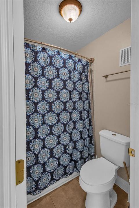 For Sale: $219,999 (3 beds, 2 baths, 1245 Square Feet)