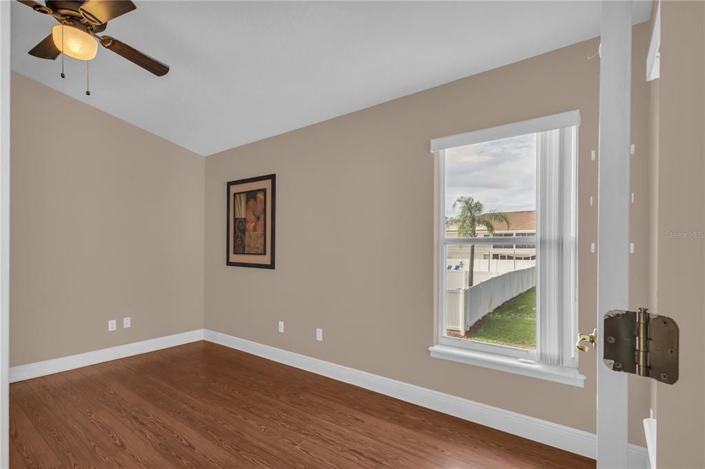 For Sale: $219,999 (3 beds, 2 baths, 1245 Square Feet)
