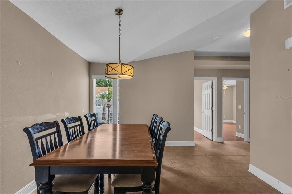For Sale: $219,999 (3 beds, 2 baths, 1245 Square Feet)