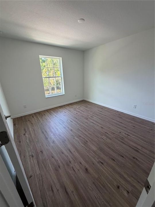 На продажу: $199,900 (2 спален, 2 ванн, 1100 Квадратных фут)