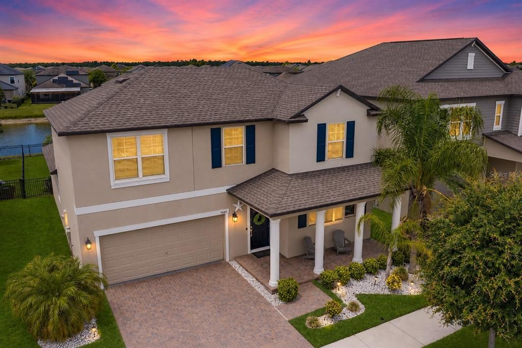 For Sale: $415,000 (4 beds, 2 baths, 2616 Square Feet)