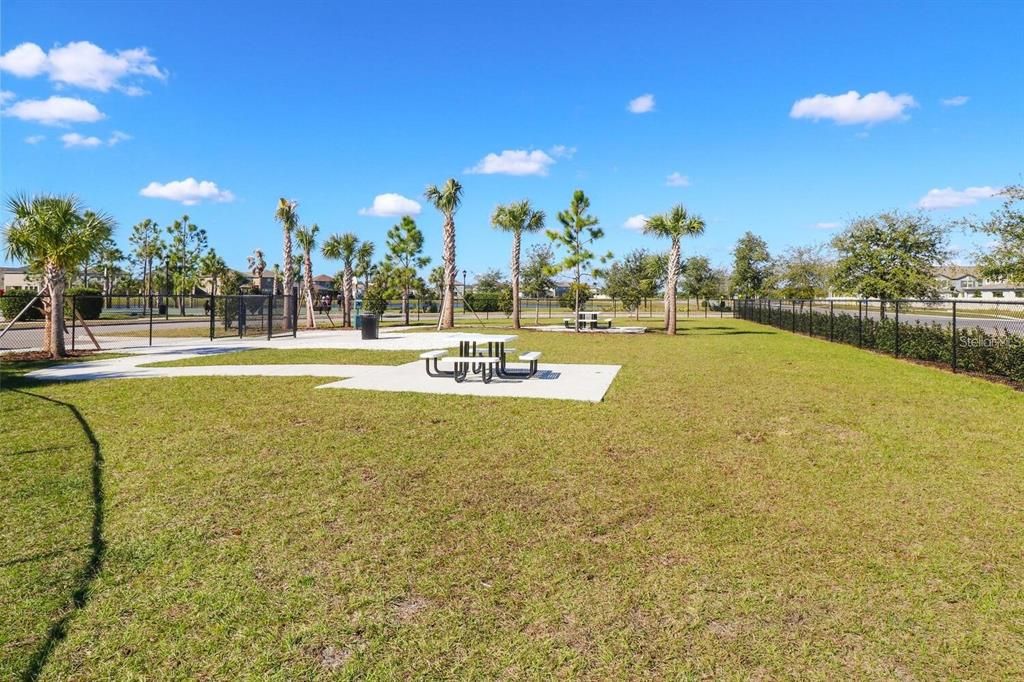 For Sale: $415,000 (4 beds, 2 baths, 2616 Square Feet)