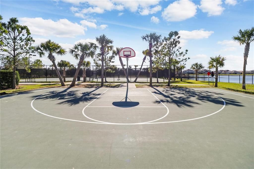 For Sale: $415,000 (4 beds, 2 baths, 2616 Square Feet)