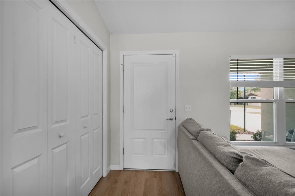 For Sale: $279,900 (3 beds, 2 baths, 1308 Square Feet)
