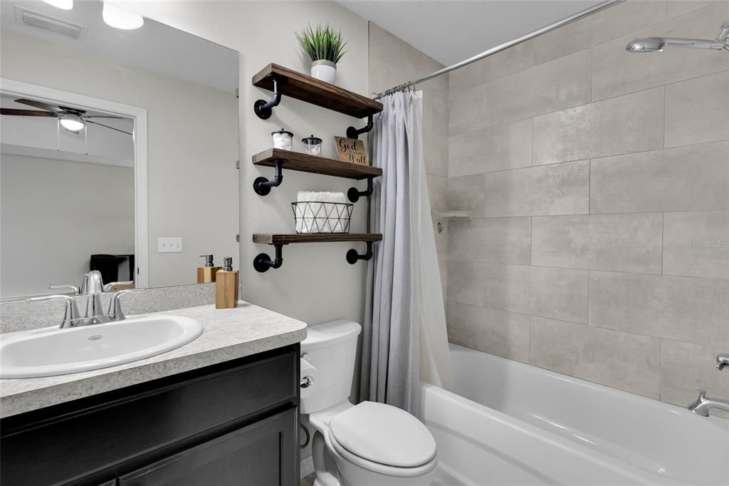 For Sale: $279,900 (3 beds, 2 baths, 1308 Square Feet)