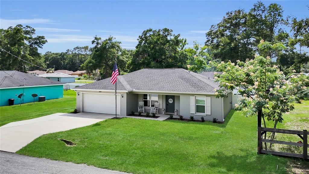 For Sale: $279,900 (3 beds, 2 baths, 1308 Square Feet)