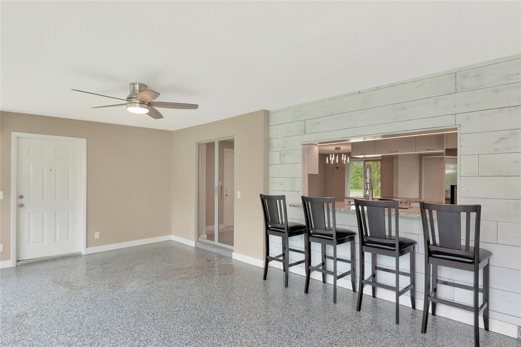 En Venta: $765,000 (4 camas, 3 baños, 2366 Pies cuadrados)