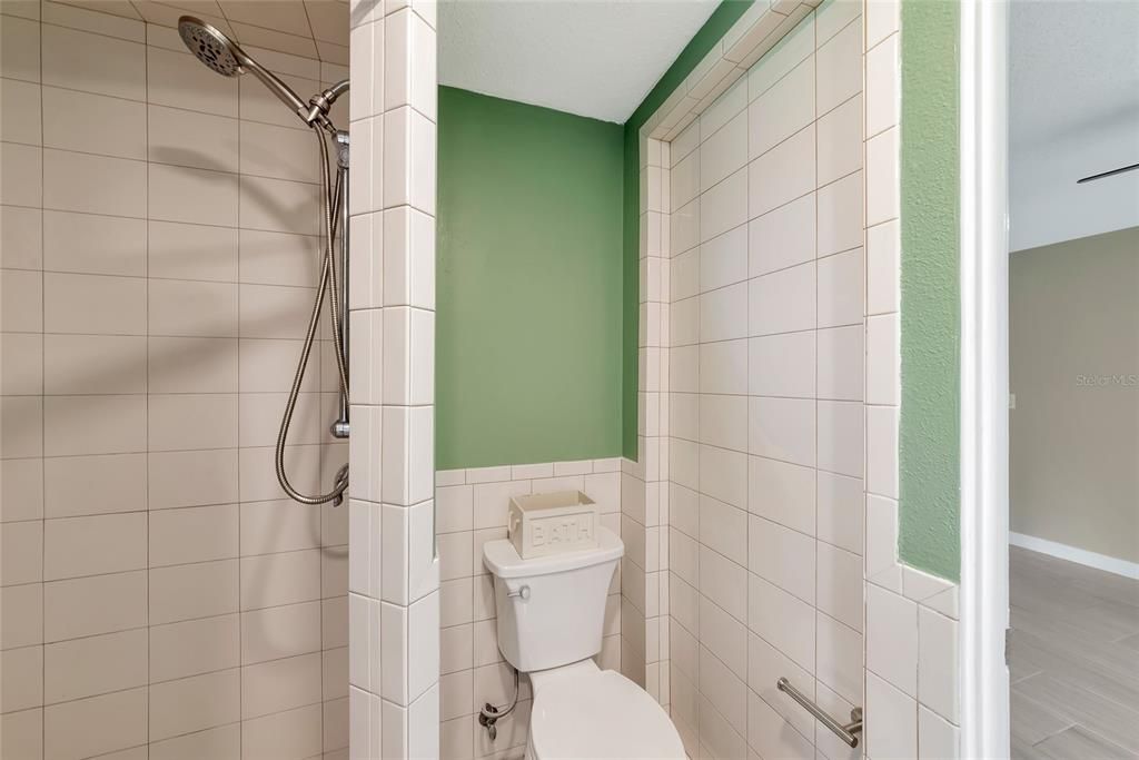 En Venta: $765,000 (4 camas, 3 baños, 2366 Pies cuadrados)