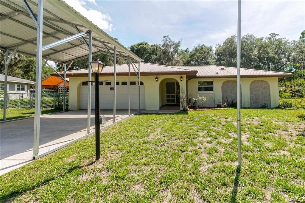 For Sale: $353,000 (2 beds, 2 baths, 1301 Square Feet)