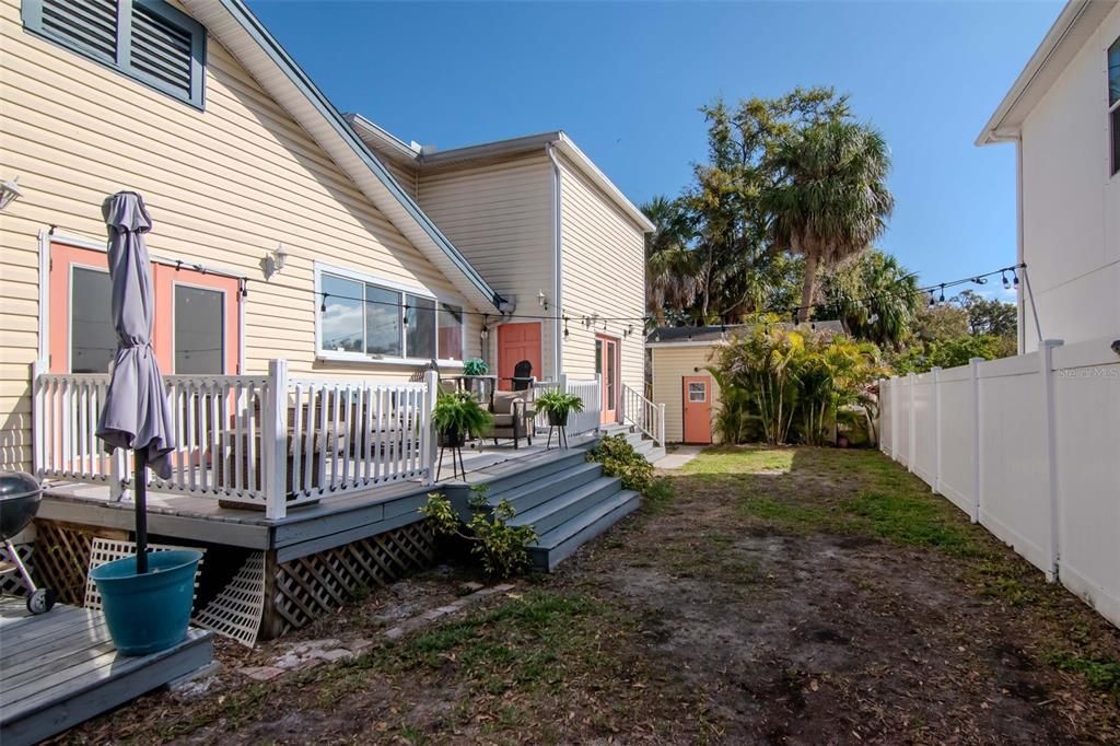 En Venta: $650,000 (4 camas, 2 baños, 2004 Pies cuadrados)