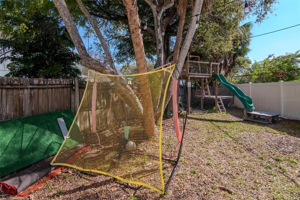 En Venta: $650,000 (4 camas, 2 baños, 2004 Pies cuadrados)