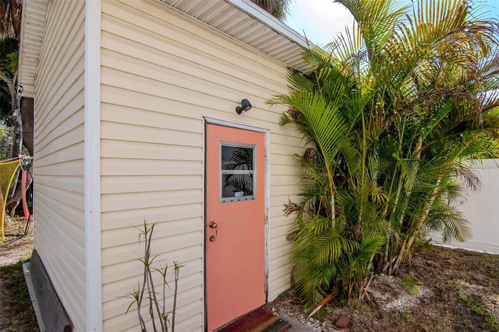 En Venta: $650,000 (4 camas, 2 baños, 2004 Pies cuadrados)