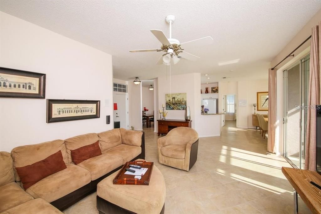 For Rent: $3,000 (3 beds, 2 baths, 1661 Square Feet)