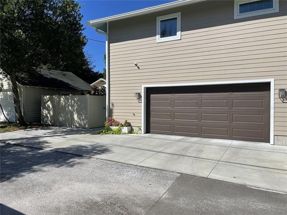 For Sale: $1,225,000 (4 beds, 3 baths, 2273 Square Feet)