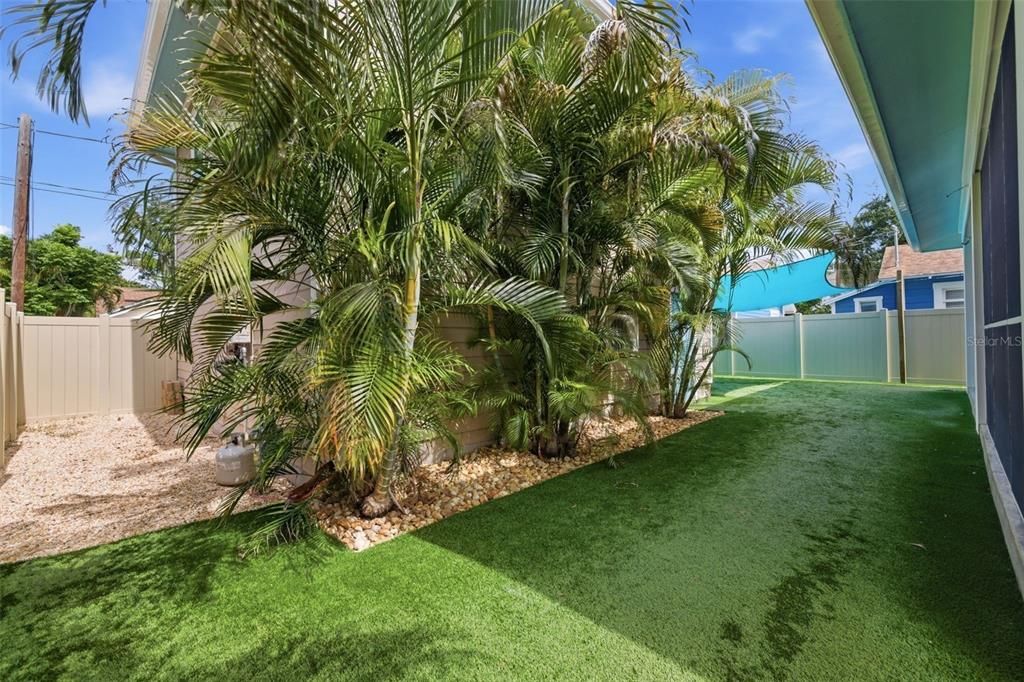 For Sale: $1,225,000 (4 beds, 3 baths, 2273 Square Feet)