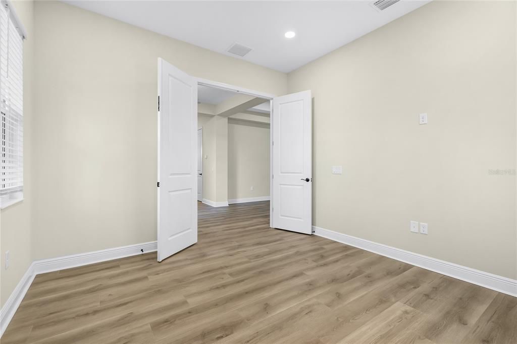 For Sale: $799,000 (3 beds, 2 baths, 2379 Square Feet)