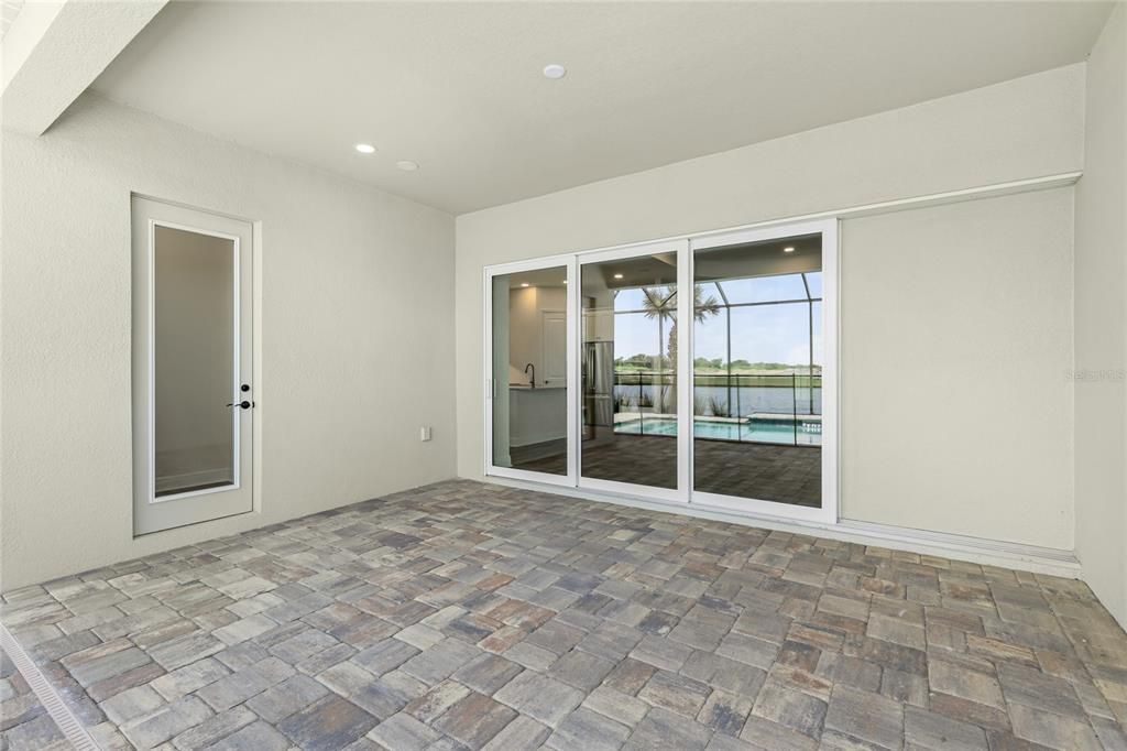 For Sale: $799,000 (3 beds, 2 baths, 2379 Square Feet)