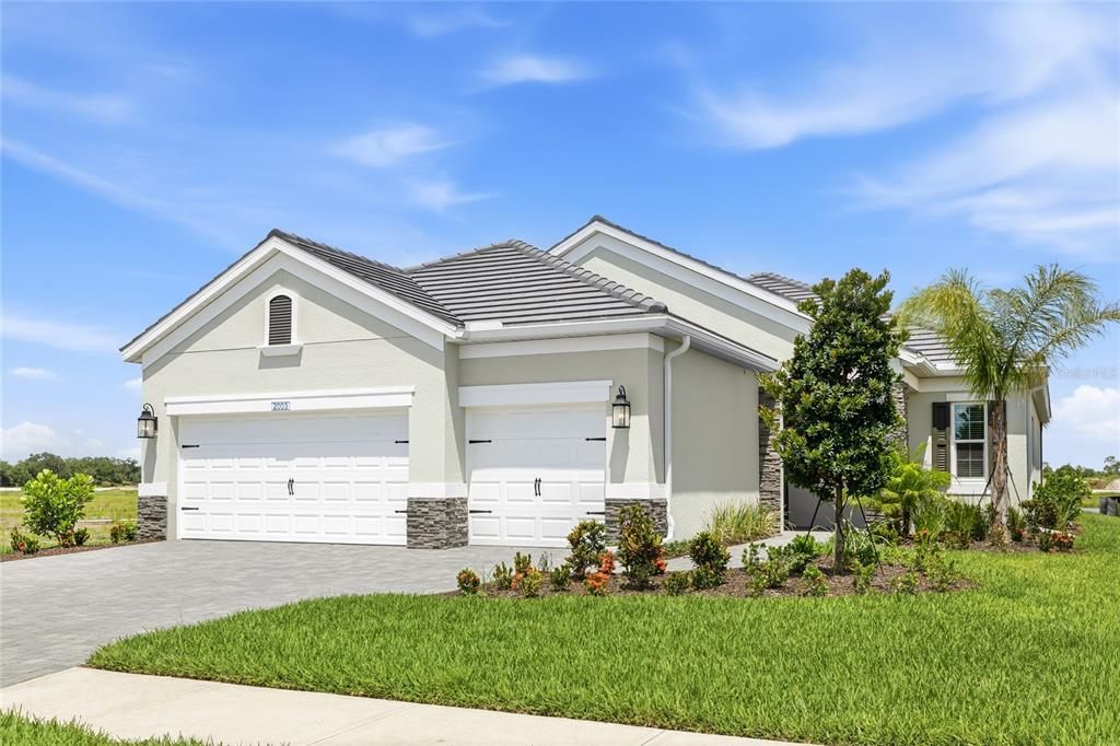 For Sale: $799,000 (3 beds, 2 baths, 2379 Square Feet)