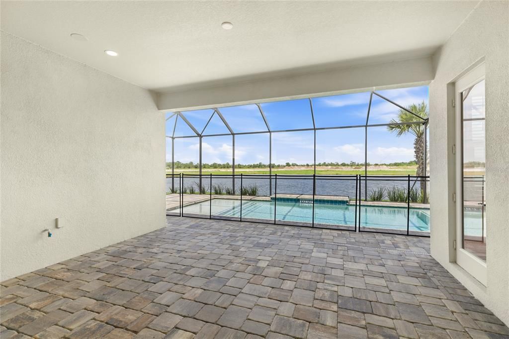 For Sale: $799,000 (3 beds, 2 baths, 2379 Square Feet)