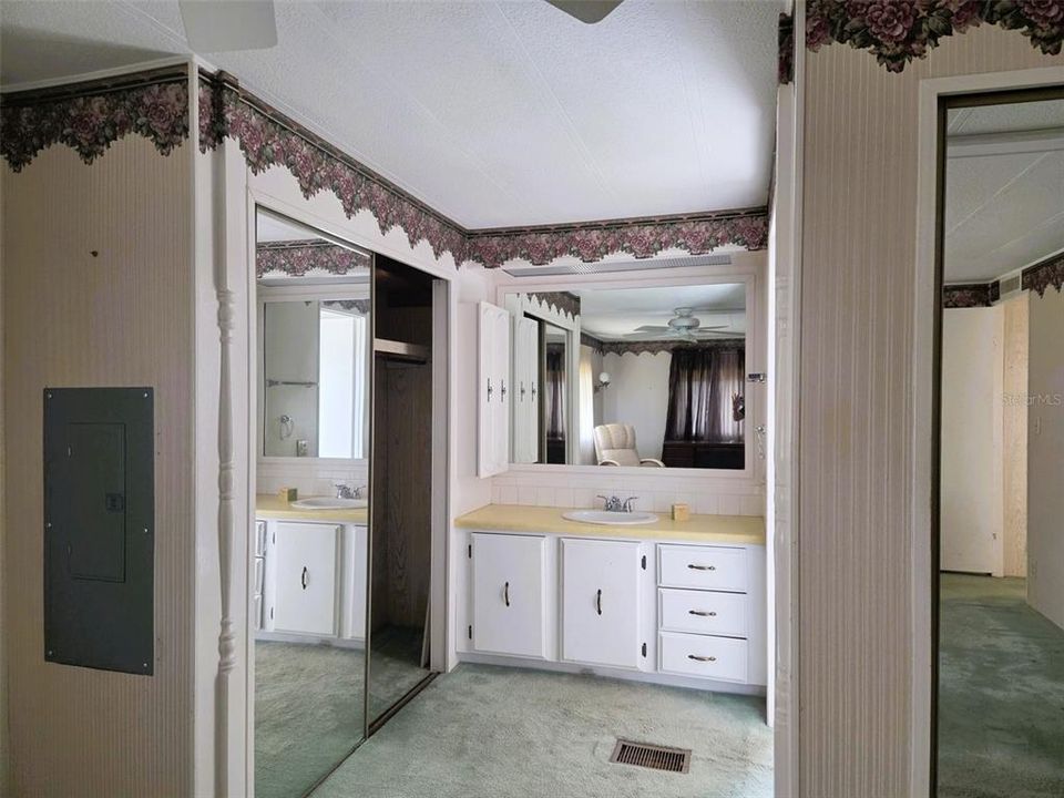 En Venta: $174,900 (2 camas, 2 baños, 1344 Pies cuadrados)
