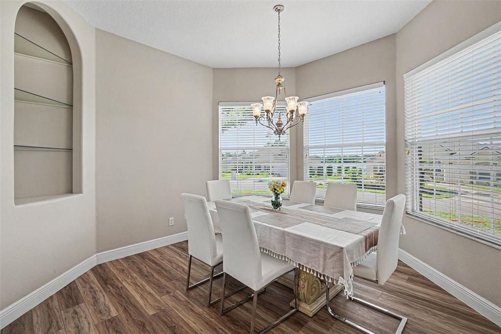 For Sale: $525,000 (3 beds, 2 baths, 2209 Square Feet)