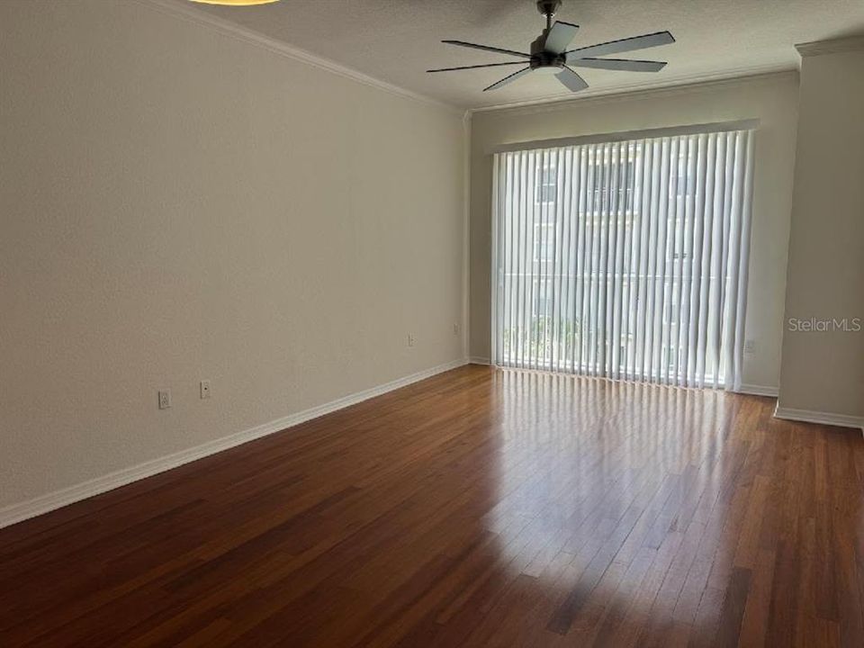 For Rent: $3,000 (2 beds, 2 baths, 1184 Square Feet)