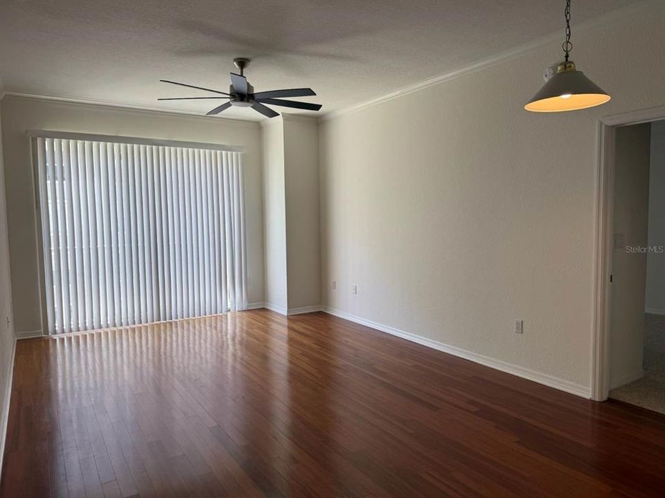 For Rent: $3,000 (2 beds, 2 baths, 1184 Square Feet)