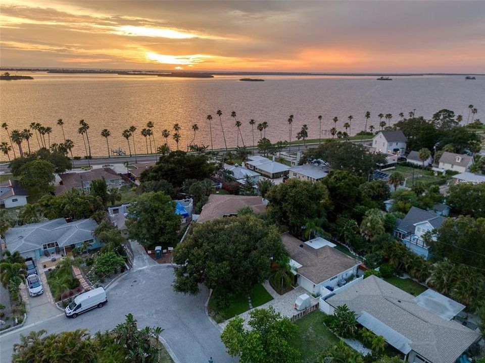 For Rent: $3,800 (2 beds, 1 baths, 1100 Square Feet)