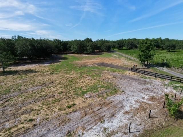 En Venta: $279,900 (4.94 acres)