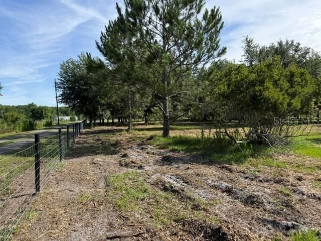 En Venta: $279,900 (4.94 acres)