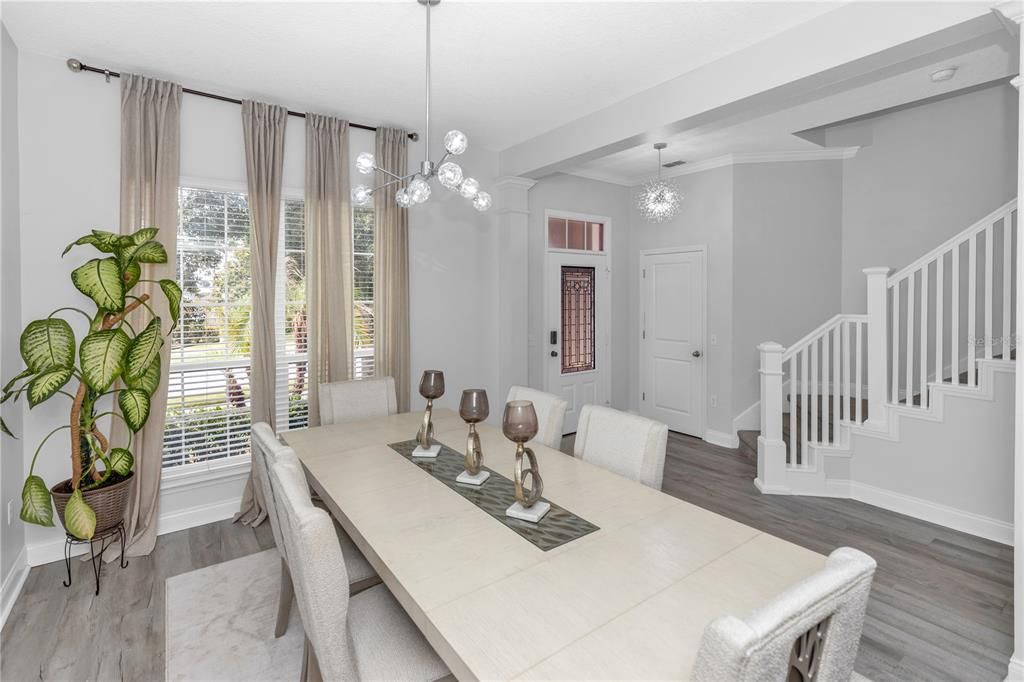 En Venta: $649,900 (4 camas, 2 baños, 2892 Pies cuadrados)