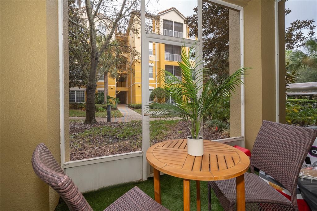 На продажу: $189,900 (2 спален, 2 ванн, 1112 Квадратных фут)