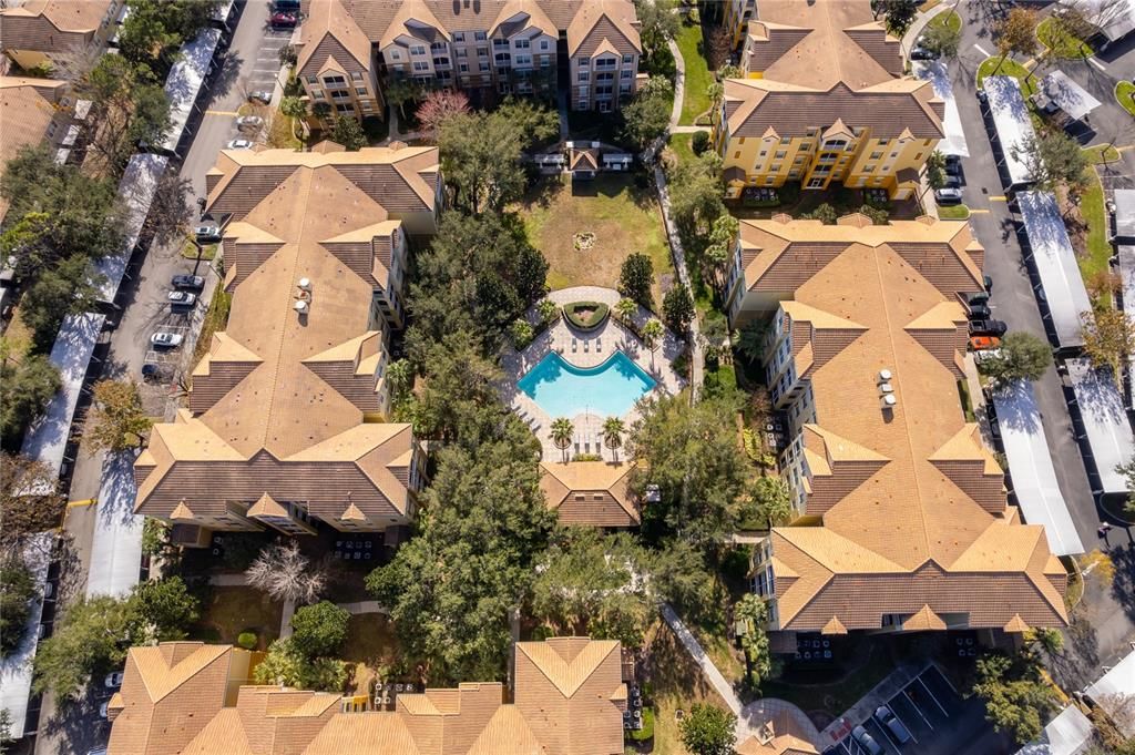 На продажу: $189,900 (2 спален, 2 ванн, 1112 Квадратных фут)
