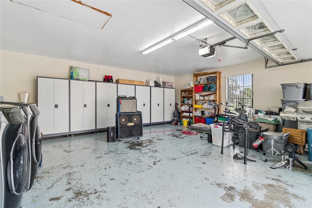 For Sale: $700,000 (4 beds, 2 baths, 1852 Square Feet)