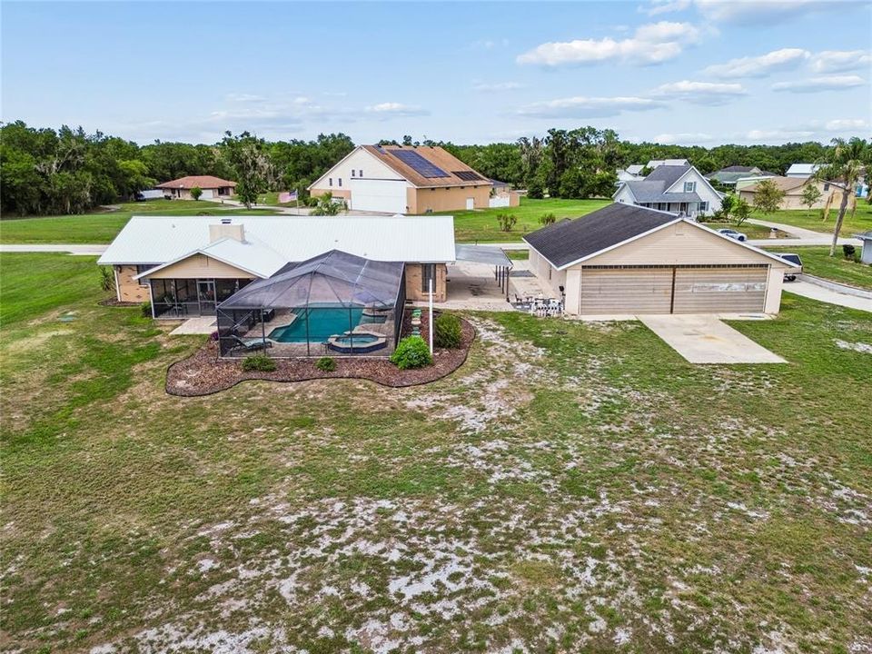 For Sale: $700,000 (4 beds, 2 baths, 1852 Square Feet)