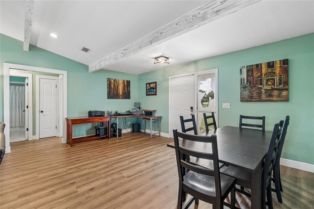 For Sale: $700,000 (4 beds, 2 baths, 1852 Square Feet)
