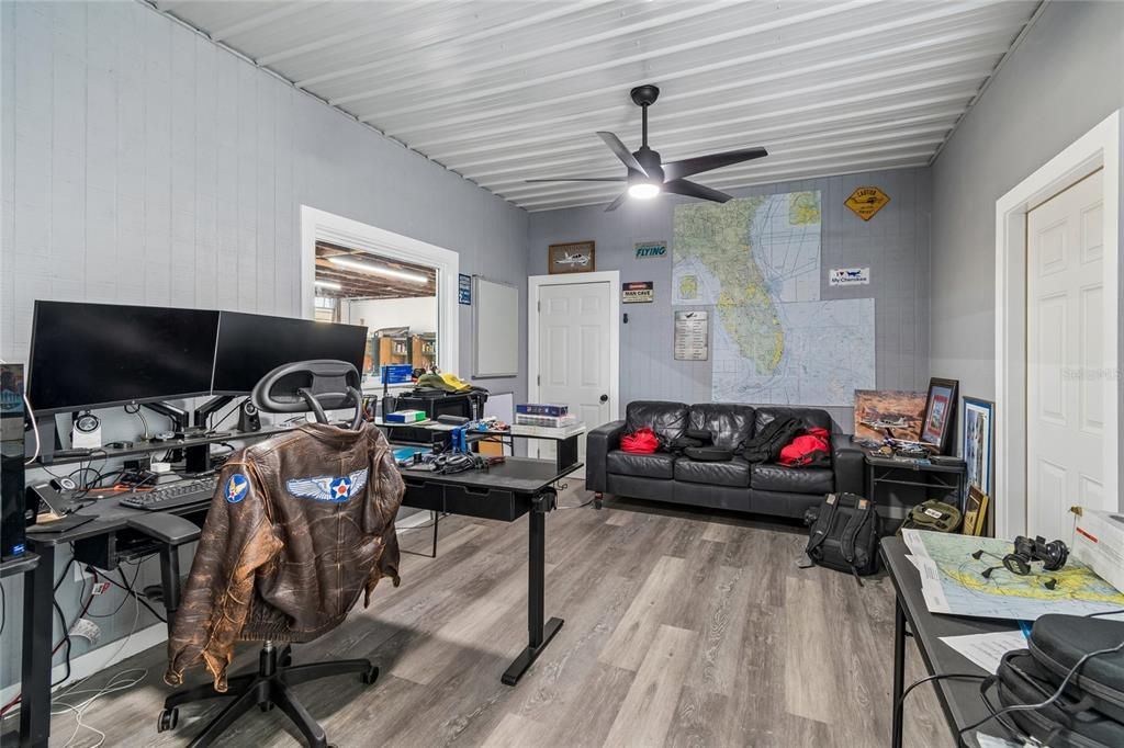 For Sale: $700,000 (4 beds, 2 baths, 1852 Square Feet)
