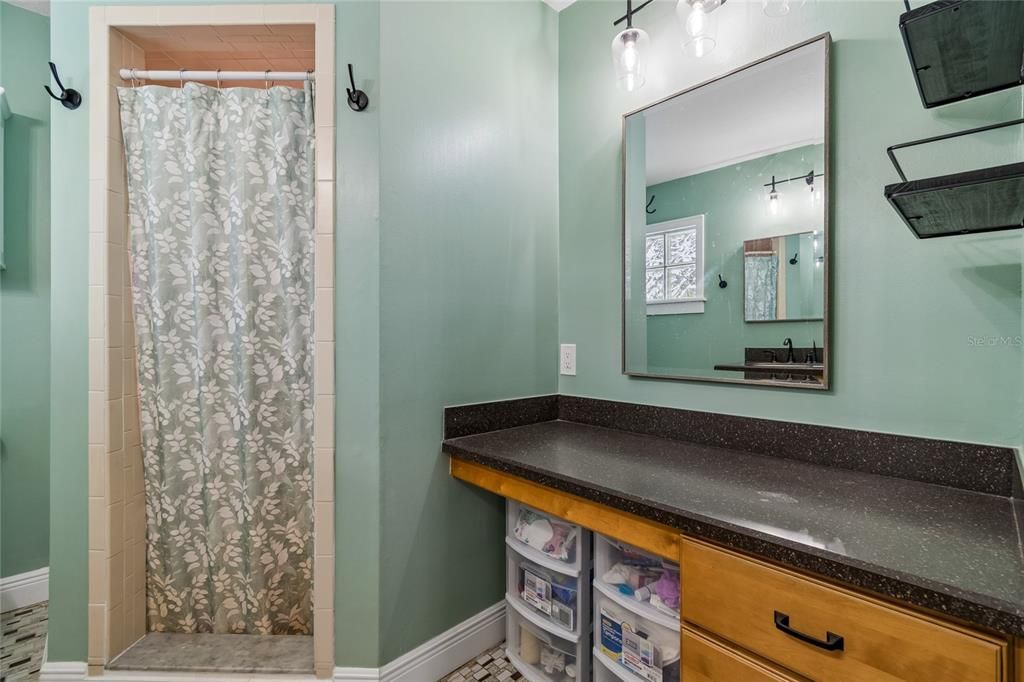For Sale: $700,000 (4 beds, 2 baths, 1852 Square Feet)