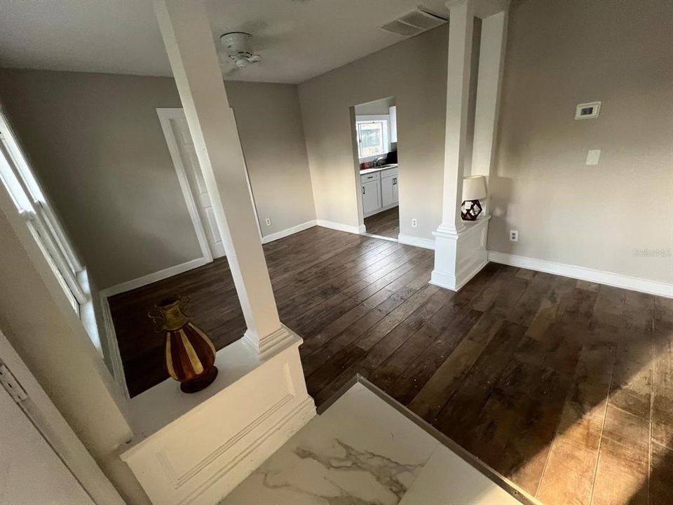В аренду: $1,895 (2 спален, 1 ванн, 995 Квадратных фут)