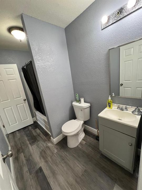 В аренду: $1,895 (2 спален, 1 ванн, 995 Квадратных фут)