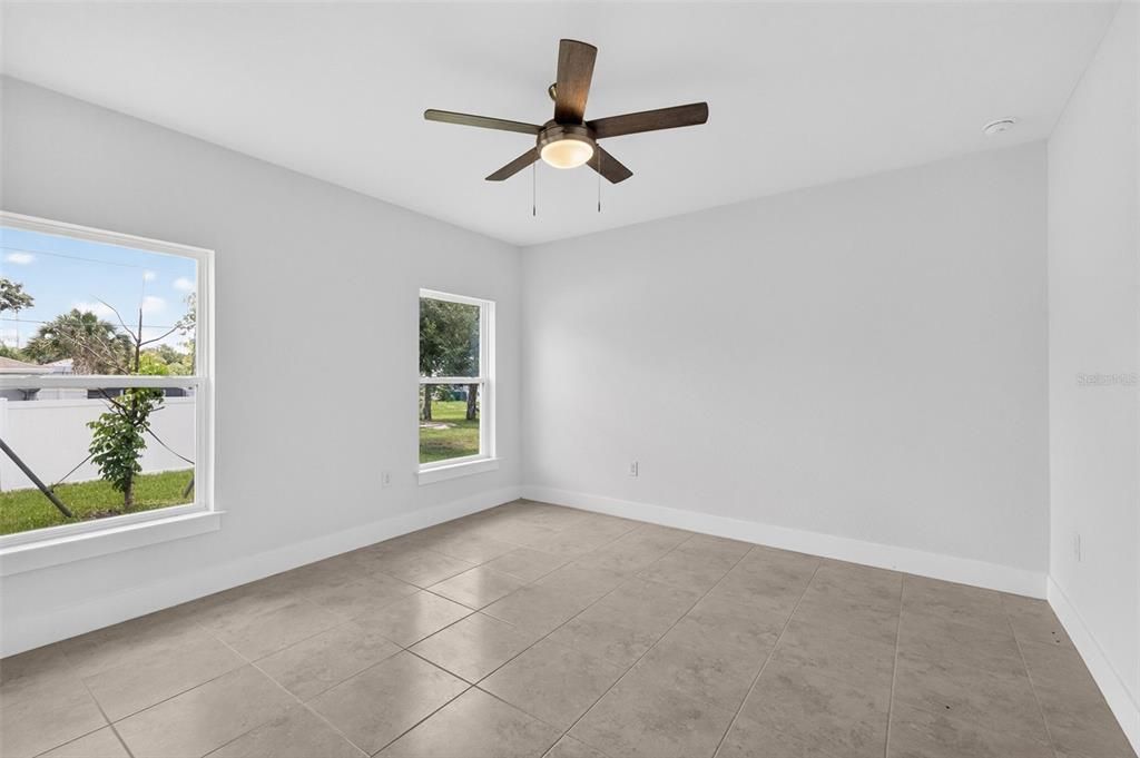 For Sale: $299,900 (4 beds, 2 baths, 1691 Square Feet)