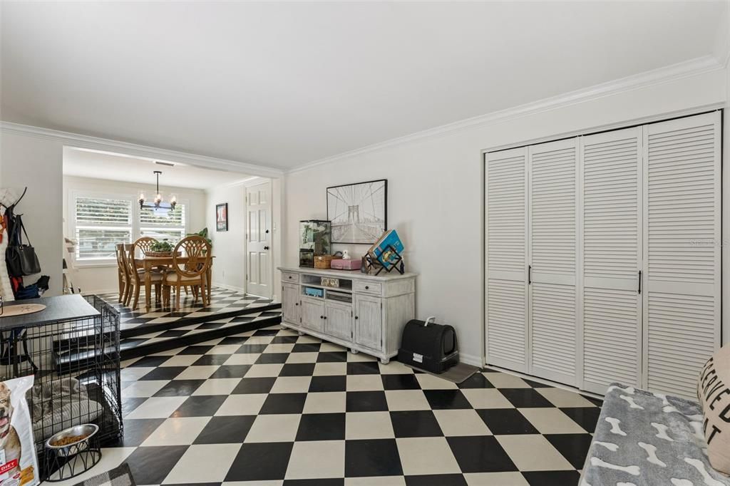 For Sale: $589,900 (4 beds, 2 baths, 1594 Square Feet)