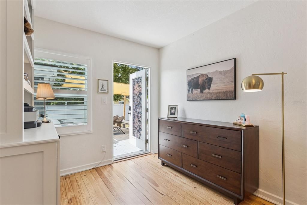 For Sale: $589,900 (4 beds, 2 baths, 1594 Square Feet)